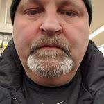 Dee Gorrell's Instagram, Twitter & Facebook