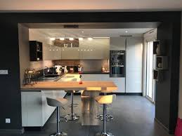 Resultat De Recherche D Images Pour Cuisine En U Avec Table Integree Cuisines Design Cuisine En U Amenagement Cuisine