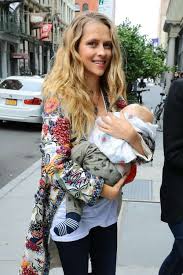 The gorgeous actress' kids are named forest sage palmer, bodhi rain webber and poet lake palmer. Celebs And Their Cute Kids In 2017 Aussie Actress Teresa Palmer Was Spotted Out And About With Son Forest In New Yo Mum Fashion Hollywood Girls Teresa Palmer