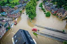 Het weer zorgt voor wateroverlast in harderwijk. Elsuznnuqnwsim