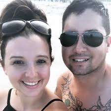 Books similar to Fourth Wing or psychological thrillers?