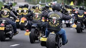 Beranggotakan para remaja bahkan anak di bawah umur, geng motor itu. Tribun Jogja Sepak Terjang Satu Darah Geng Motor Facebook