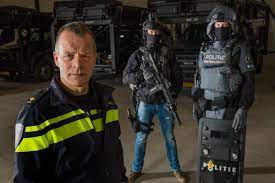 Melden of aangifte doen kan hier niet. O Xrhsths Politie Nederland Sto Twitter Vijf Jaar Een Politie We Kunnen Sneller Ingrijpen Bij Zwaar Geweld Https T Co A4qtqjb8sj Vijfjaareenpolitie Dsi Https T Co Brfdjainz4