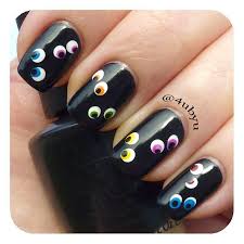 Spooky Eyes Halloween Nails Halloween Nail Designs Holloween Nails Halloween Nail Art Easy