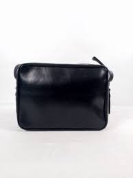 We did not find results for: Vintage Gucci Black Leather Camera Bag For Sale At 1stdibs
