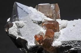 Gem Formation How Are Gemstones Created Gem Society Gems Gemstone Properties Gemstones