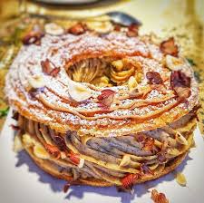 Fini Les Buches De Noel On Retourne Chez Yanncouvreur Pour Tester Son Paris Brest Alors Oui On S Est Un Peu Ruine Chez Lui Buche De Noel Cuisine La Buche