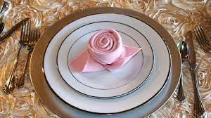 Whether you are hosting a fancy dinner party, a casual buffet lunch, or a romantic dinner for two, our step by step napkin folding instructions will help guide the way. The Most Creative Ways To Fold Dinner Napkins Tutorial Thatsweetgift