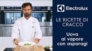 Cottura sana e senza grassi. Cracco 1 Uova Al Vapore Con Asparagi Youtube