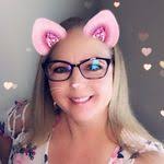 Nanette Nolan's Instagram, Twitter & Facebook