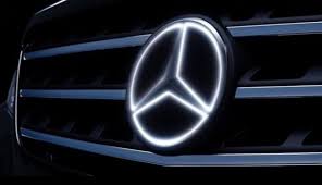 Mercedes Benz Dan Isikli Yilzdiz Amblemi Mercedes Benz Yildiz Yaya