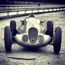 Mercedes Benz Retail Group On Instagram Mercedes Benz Silver Arrow Legendary Grandprix Cars Mercedes Benz Retail Classic Racing Cars Mercedes