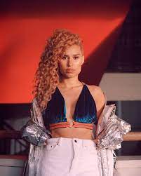 Bed (chilled)joel corry & david guetta feat. Raye Is Going To Be A Star On Her Own Terms The Fader