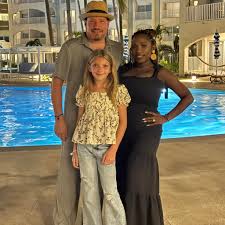 Checking Account : $18,664.68 Savings Account : $500,881.00 Claim It 🙏🏾✨