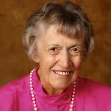 Leanna Roy's Instagram, Twitter & Facebook