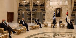 Ο αδωνις γεωργιάδης στον αρχιεπίσκοπο (φωτο). O Adwnis Gewrgiadhs Apanta Sthn Aygh Gia Tis Fwtografies Poy Trabh3e Sto Ampoy Ntampi Politikh Iefimerida Gr