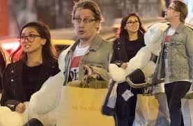 Brenda song welcomes first child with macaulay culkin: Dating Macaulay Culkin Brenda Song Go To Paris For The Holiday