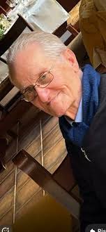 Addio a Benedetto Salvino La “Piccola Fiat” chiude i battenti. Un pezzetto  di storia di Capaci vola via con Benedetto Salvino, riferimento di diverse  generazioni e amatori di meccanica. Uomo riservato e