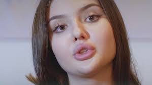 Maria Rimmer's Instagram, Twitter & Facebook