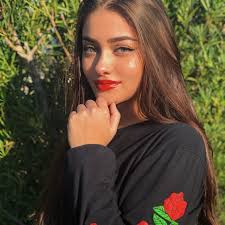 Vanessa Aragon (vanabananna)