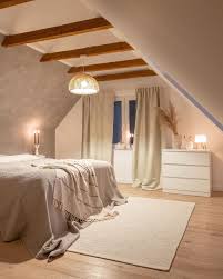 Bettvorleger Im Skandinavischen Stil In 2020 Aesthetic Bedroom Rug Placement Scandinavian Bedroom
