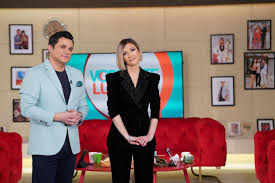 Copyright © 2021 vorbeste lumea. Adela Popescu Este InsÄƒrcinatÄƒ Vedeta A FÄƒcut Marele AnunÈ› In Direct In Emisiunea VorbeÈ™te Lumea Vorbeste Lumea Protv
