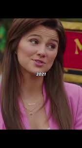 Amelia Hodges's Instagram, Twitter & Facebook