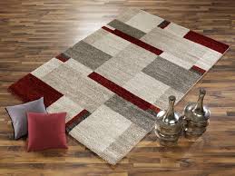 Meist entscheidet man sich beim teppich eher für dezente modelle, was besonders beige als farbe sehr beliebt macht, da dieser farbton zudem noch für wärme und gemütlichkeit ausstrahlt. Teppiche Mirage Kollektion Beige Braun Rot Hall Teppich Welt
