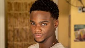 Faíska Alves é Jeff em Dona de Mim