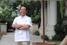 1988, bsc in nuclear science, bandung institute of technology; Budi Gunadi Dari Nuklir Ke Wamen Bumn
