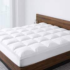 Bought a new bed so i don't need this anymore. Amazon Com St Starcast Sleep Solution Extra Thick Mattress Topper King Size Cooling Cotton Plush Down Alternative Fill Mattress Pad Cover Gel Fiber Filled Bed Pillowtop Fits Mattress Upto 21 Deep Pocket Home Kitchen