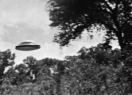 Absence of evidence does not correlate to evidence of the following poll can be used only once per person. Ufo Sighting Photos 10 Unexplained Pictures From History Time
