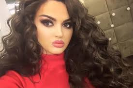 Blen dollapin e vjetër në internet, gjen brenda dhe 95 mijë euro