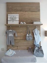 pin van ernoux neufcoeur op babykamers babykamer ideeen neutraal babykamer steigerhout babykamer stoer