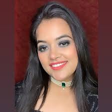 Top 90 Makeup Influencers in 2025