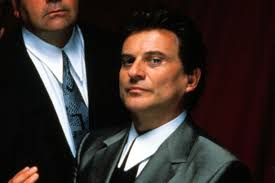 Joe pesci is a giant of the big screen with many iconi,c dramatic, and comedic roles to his credit. Joe Pesci S Pointy Collared Shirts Are The Scariest Garments In Cinema History Gq