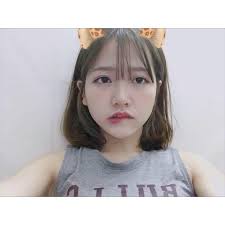 ghim của văn an tren anh instagram toc ngắn chụp ảnh