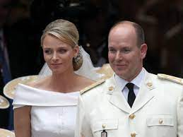 Le 2 juillet 2021, le peuple monégasque célébrait les dix ans de mariage de son couple souverain, la princesse consort charlene de monaco et son époux, le prince albert ii. Charlene De Monaco Cette Video Tres Romantique Pour Ses 10 Ans De Mariage Avec Le Prince Albert Femme Actuelle Le Mag
