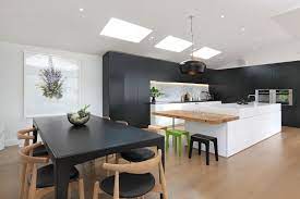 amenagement cuisine blanche noire et bois 35 idees cool contemporary kitchen design modern kitchen design kitchen design small