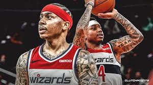 Official facebook page of the boston celtics pg isaiah thomas. Wizards Video Isaiah Thomas Plays Without One Shoe For A Few Possessions Then Hits A Pull Up Triple