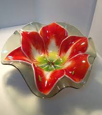 Apply a small amount of glass and metal. 630 Fused Glass Flowers Ideas In 2021 Glass Flowers Fused Glass Glass Art
