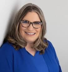 Erika Staggs's Instagram, Twitter & Facebook