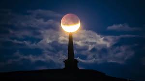 Das letzte mal, dass in deutschland zu sehen war, wie sich der umriss des mondes vor der sonne abzeichnet, war vor mehr als sechs jahren. Mondfinsternis Im Juli 2019 Letzte Mondfinsternis Fur Eine Lange Zeit Wissen