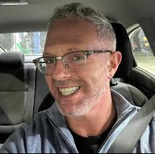 Chris Runyon's Instagram, Twitter & Facebook