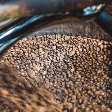 This will protect the coffee from air and moisture, which can dramatically prevent a dreaded, „stale coffee. How Long Does Coffee Last Storage Tips To Keep Beans Fresh Once Opened