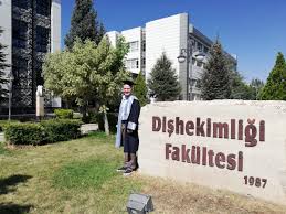 Kampüste en ucuz fotokobiyi çeken kırtasiyeciye sahip fakülte. Selcuk Universitesi On Twitter Universitemiz Dis Hekimligi Fakultesi Ogrencisi Ahmet Oguz Aydogdu Prof Dr Sema Hakki Danismanliginda Gerceklestirdigi Arastirmayla Dis Hekimliginin En Saygin Odullerinden Biri Olan Robert Frank Award Junior