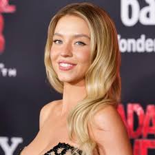 Sydney Sweeney Appears To Choose Her Next Man After Being Spotted With Tom  Brady Full story via 🔗 in comments. 👇
