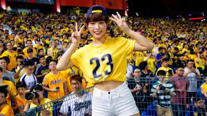 台湾野球と日本（中）〜チアリーダーと観客が熱く盛り上がる | nippon.com