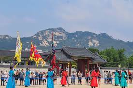 Sometimes, this transition may prove too overwhelming as students are faced with new friends, new lecturers and a whole new culture of learning. A Malaysian Guide To Budget Travel In South Korea Tripzilla Malaysia