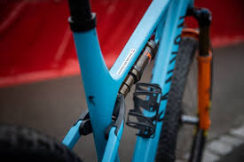 Maar komt dit door de fiets of door de renner die erop zit? Van Der Poel S Canyon Lux Cf For 2021